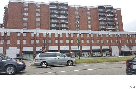5th image of 411 S Old Woodward Ave Unit 903
