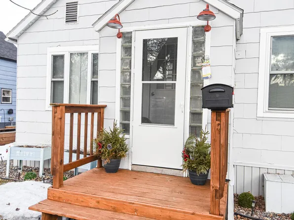 214 Markley Ave N, Thief River Falls, MN 56701