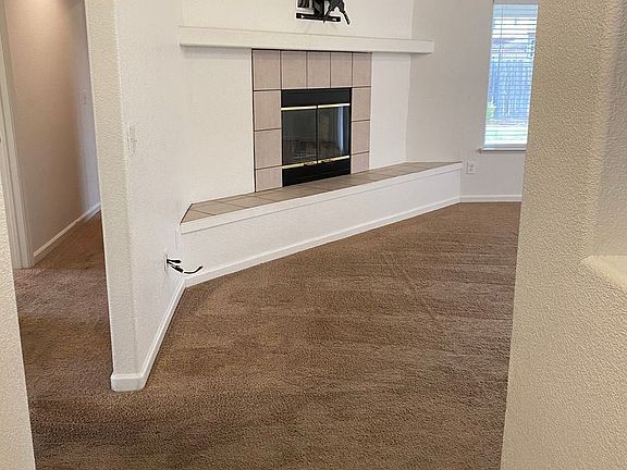 4th image of 1042 Bay Vista Ct