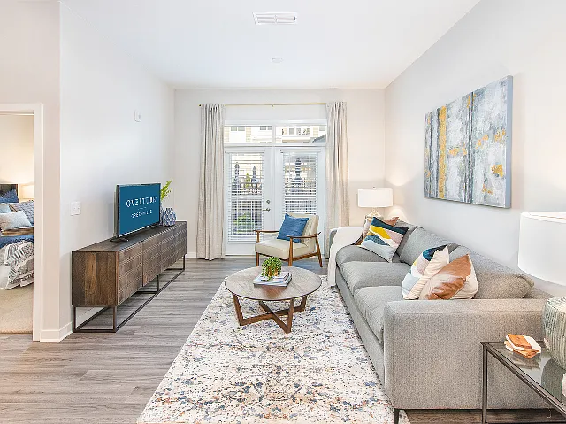 Overture Greenville 55+ Active Adult Apartment Homes — Photo 4