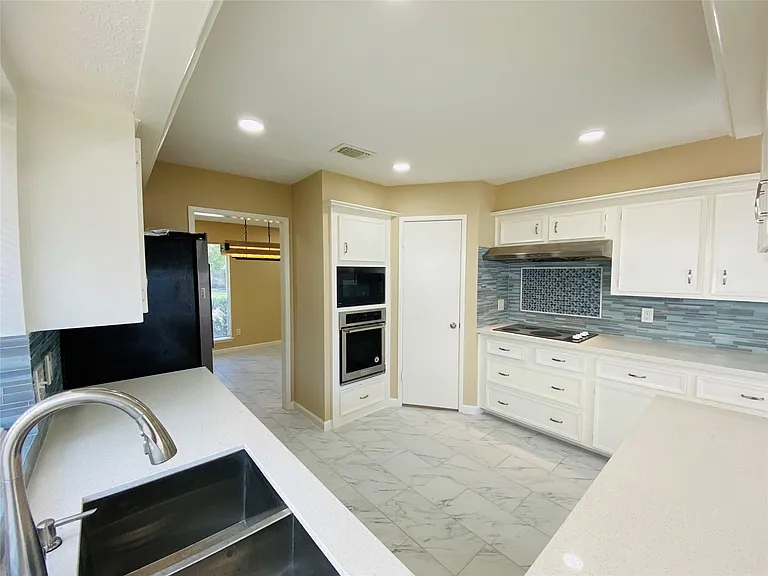 14815 Earlswood Dr — Photo 15