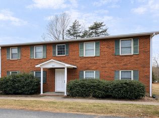 504 Spainhour Rd APT 2, King, NC 27021