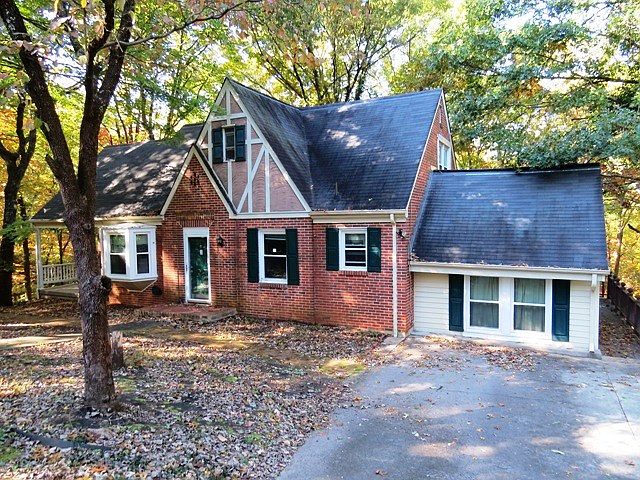 1st image of 1011 Maplewood Ct