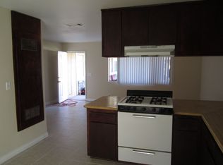 15810 Sago Rd APT 5, Apple Valley, CA 92307