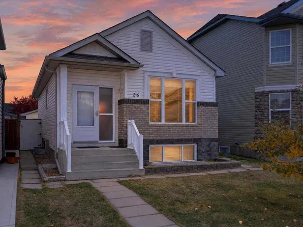 26 S Saddlemead Way NE, Calgary, AB T3J 4J5