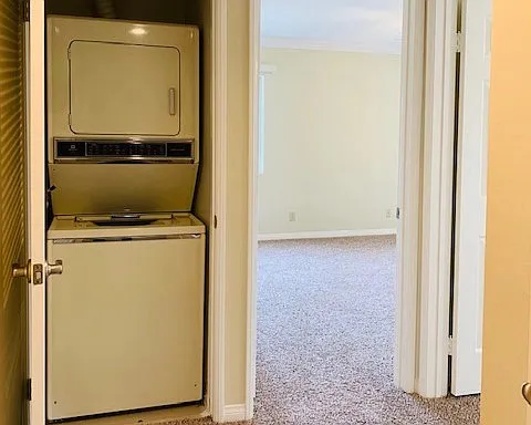 360 N Hollywood Way #206 — Photo 14