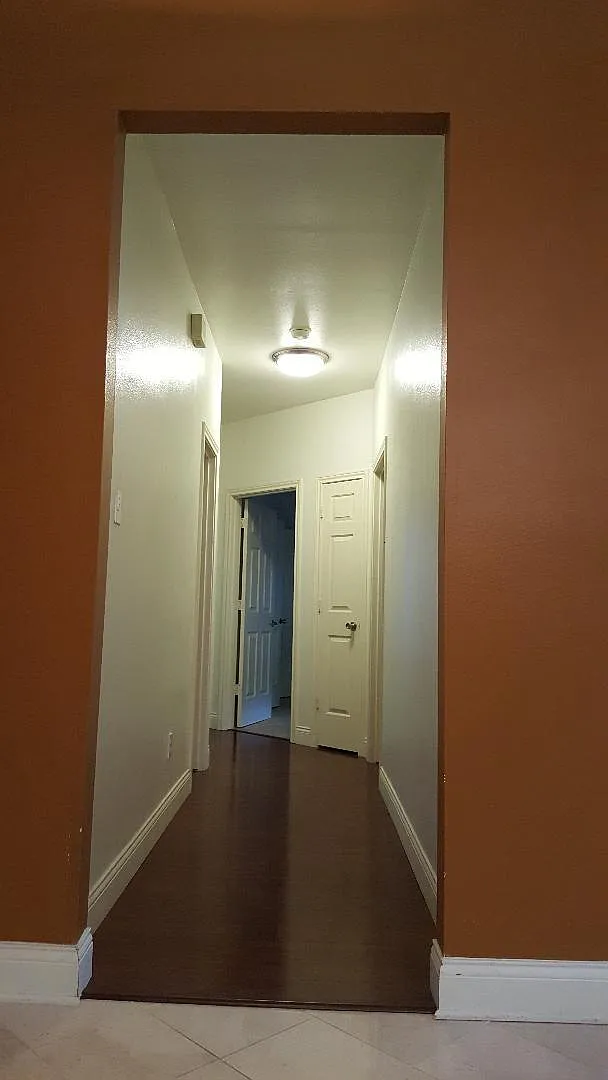 4 bed, 2525 sqft, $2,900 — Photo 3
