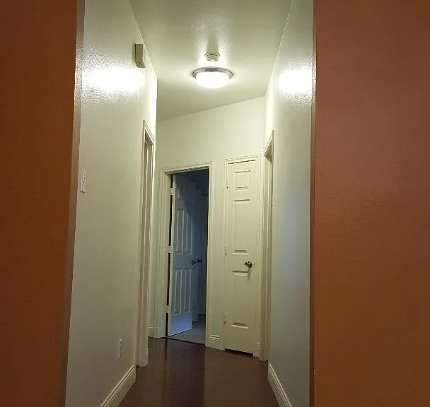 8609 Berwick Dr — Photo 3