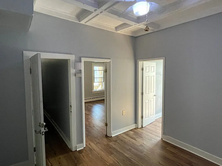 664 State St — Photo 14