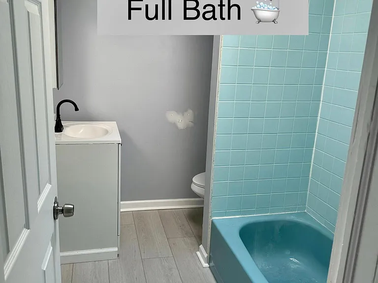 2746 S Sheridan St #1 — Photo 8