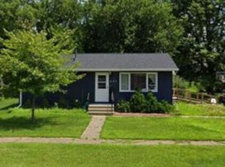 225 SW 3rd St, Ogden, IA 50212