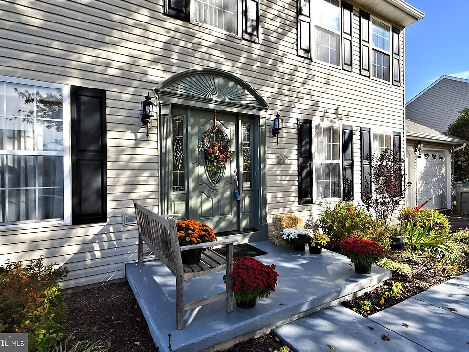 1049 Kingscote Dr, Harleysville, PA 19438 Zillow