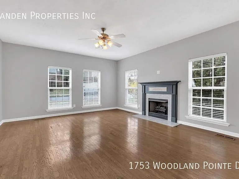 1753 Woodland Pointe Dr — Photo 8