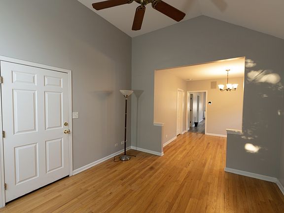 5th image of 5279 N Luna Ave #2