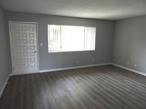 2nd image of 2520 Northrop Ave APT 6