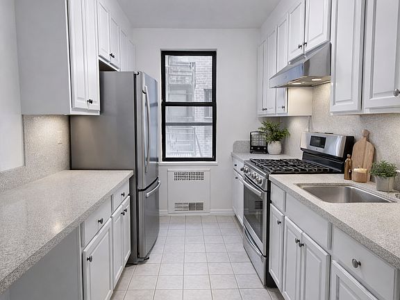 2nd image of 1350 Ocean Pkwy APT 3J