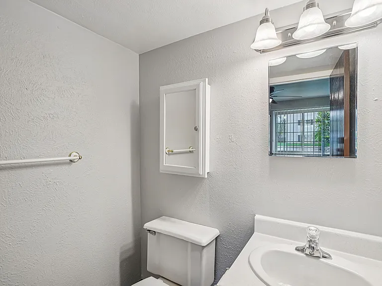 River Raisin Apartments — Photo 26