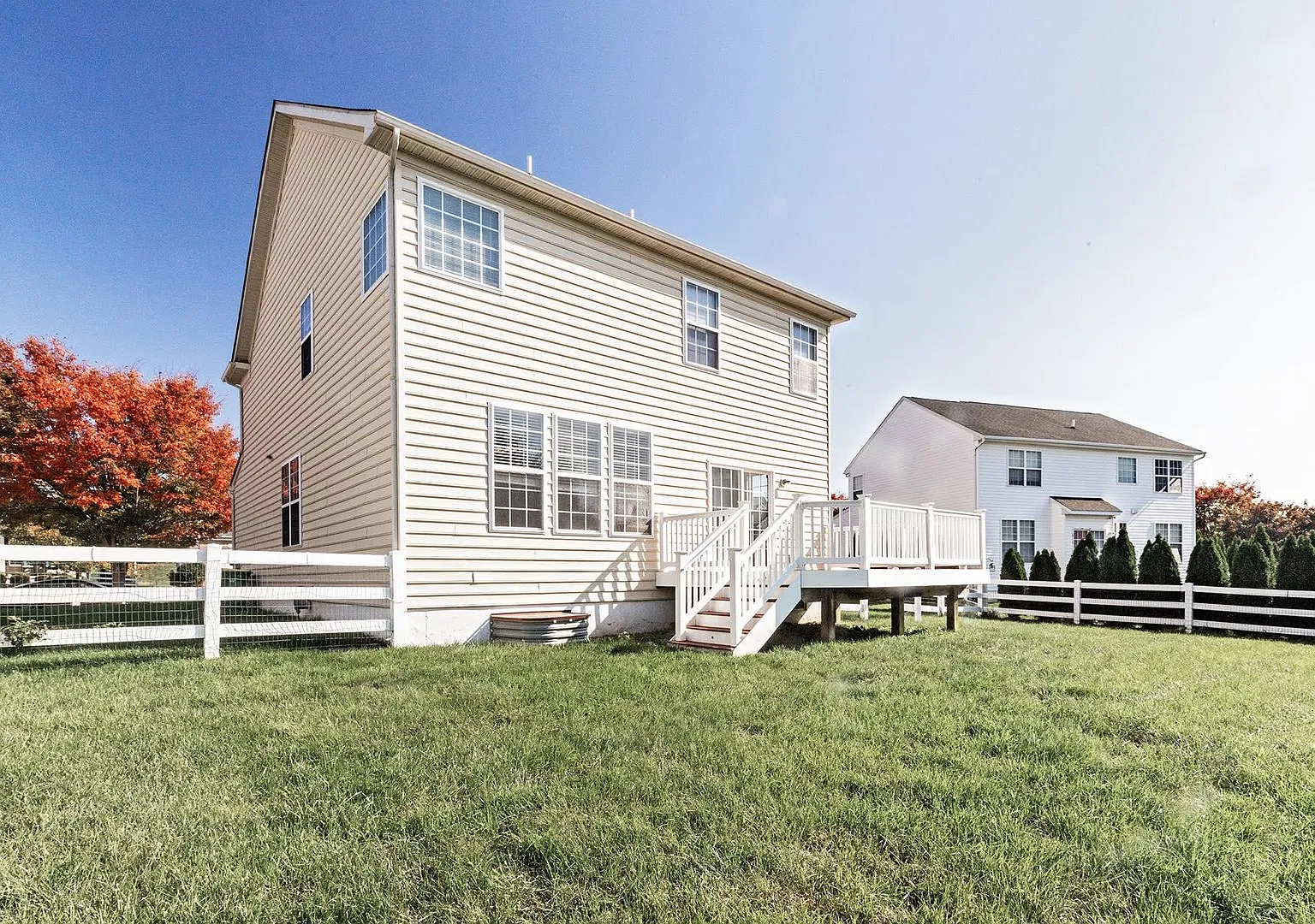 Middletown - 4 bedroom, 2.5 bath in Willow Grove Mill — Photo 2