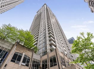 763 Bay St #1813, Toronto, ON M5G 2R3