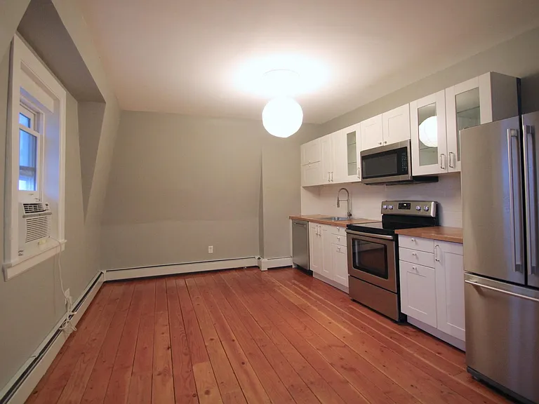 197 Liberty St #3 — Photo 7