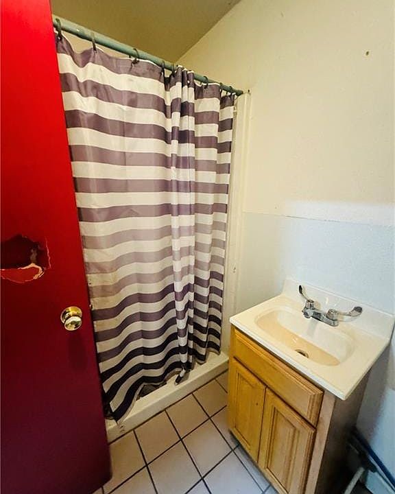 212 W Grand St Gallatin MO Zillow