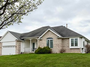 2027 Jonathan St, Kendallville, IN 46755