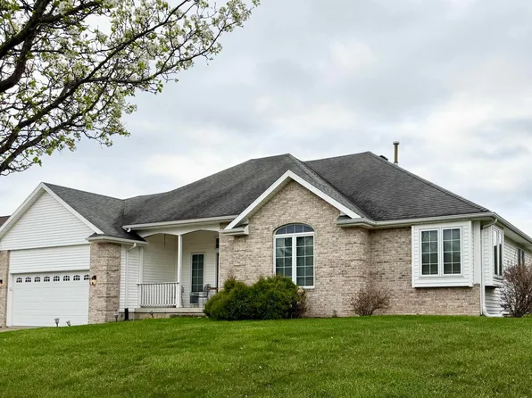 2027 Jonathan St, Kendallville, IN 46755