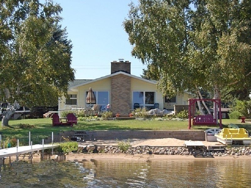 1st image of 7382 Holiday Dr