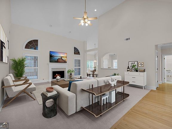 3rd image of 22 Saint Ives Way