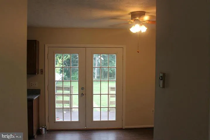 414 Cornwallis Ct — Photo 10