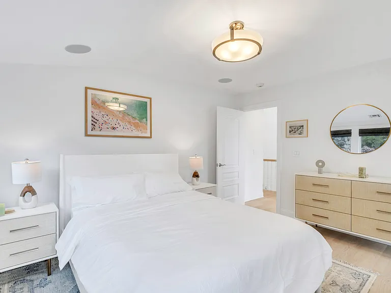 51 Cliff Rd — Photo 12