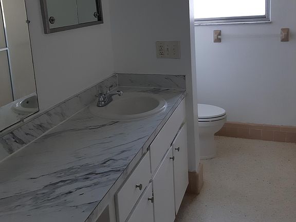 5th image of 212 Lynnhurst Dr