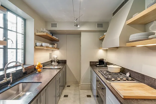 Sold by Stribling | media 10