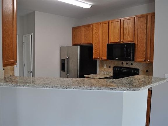 5th image of 1695 Tailmore Ln
