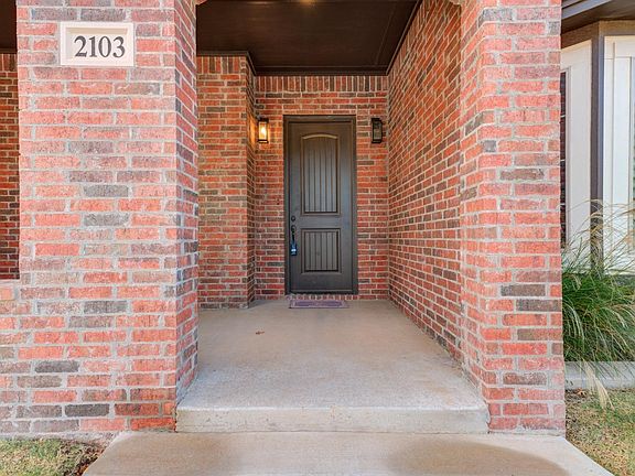 4th image of 2103 Glenna Goodacre Blvd