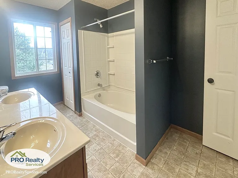 17190 Monroe St NW — Photo 12