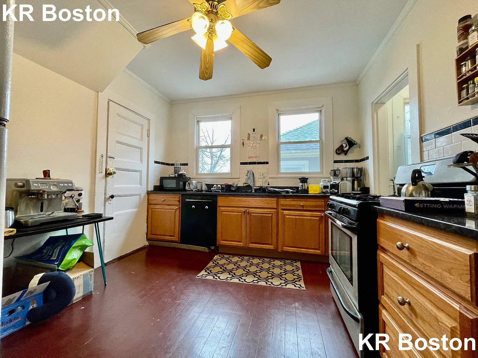 6 bed, 2.0 bath, 1900 sqft, $6,200 — Photo 2