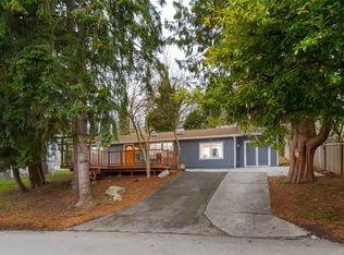 18881 Brockton Ave NE, Suquamish, WA