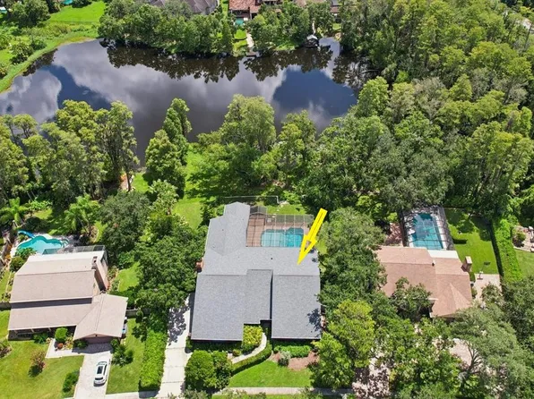 4128 Carrollwood Village Dr, Tampa, FL 33618