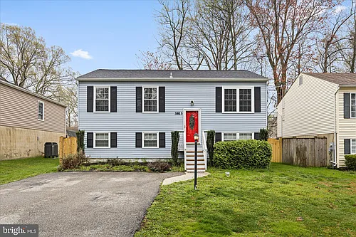 3813 8th St Photo 1