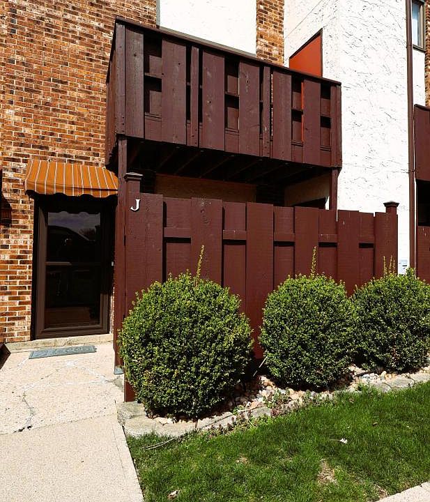 1st image of 645J Villa Rd