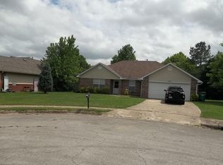 3095 Suzanne Ln, Springdale, AR 72762