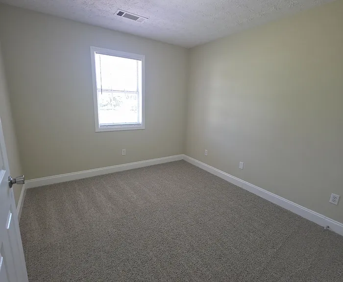 187 Westchester Cir #1 — Photo 8