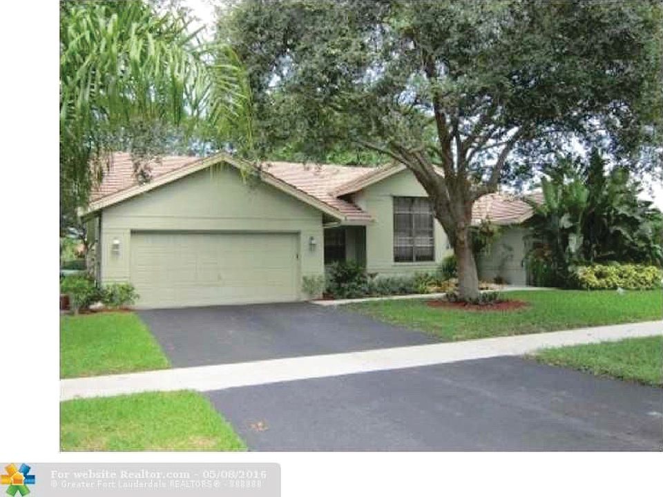 1st image of 3035 Perriwinkle Cir
