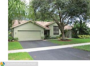 3035 Perriwinkle Cir, Davie, FL 33328