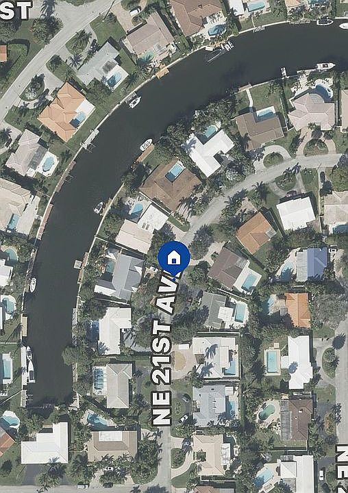 2nd image of 2861 NE 21st Ave