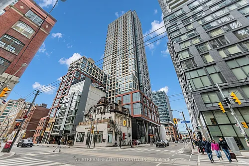 108 Peter St Photo 1