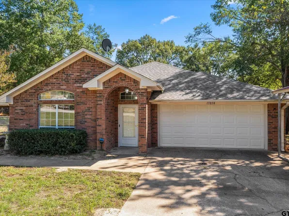 15838 Brittain Ct, Lindale, TX 75771