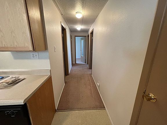 5th image of 4035 Yvonne Ave