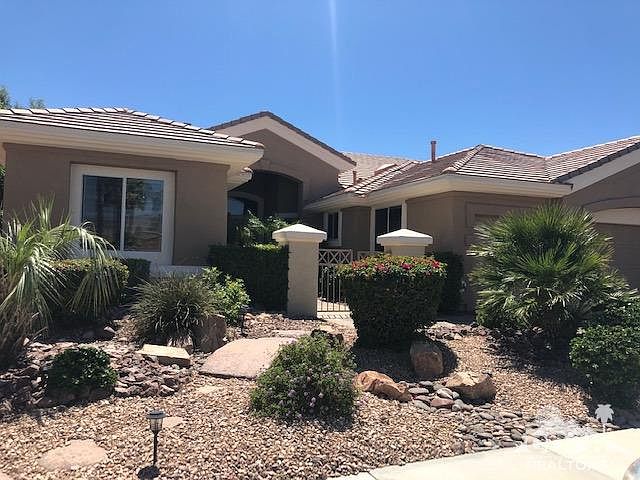 1st image of 78591 Kentia Palm Dr
